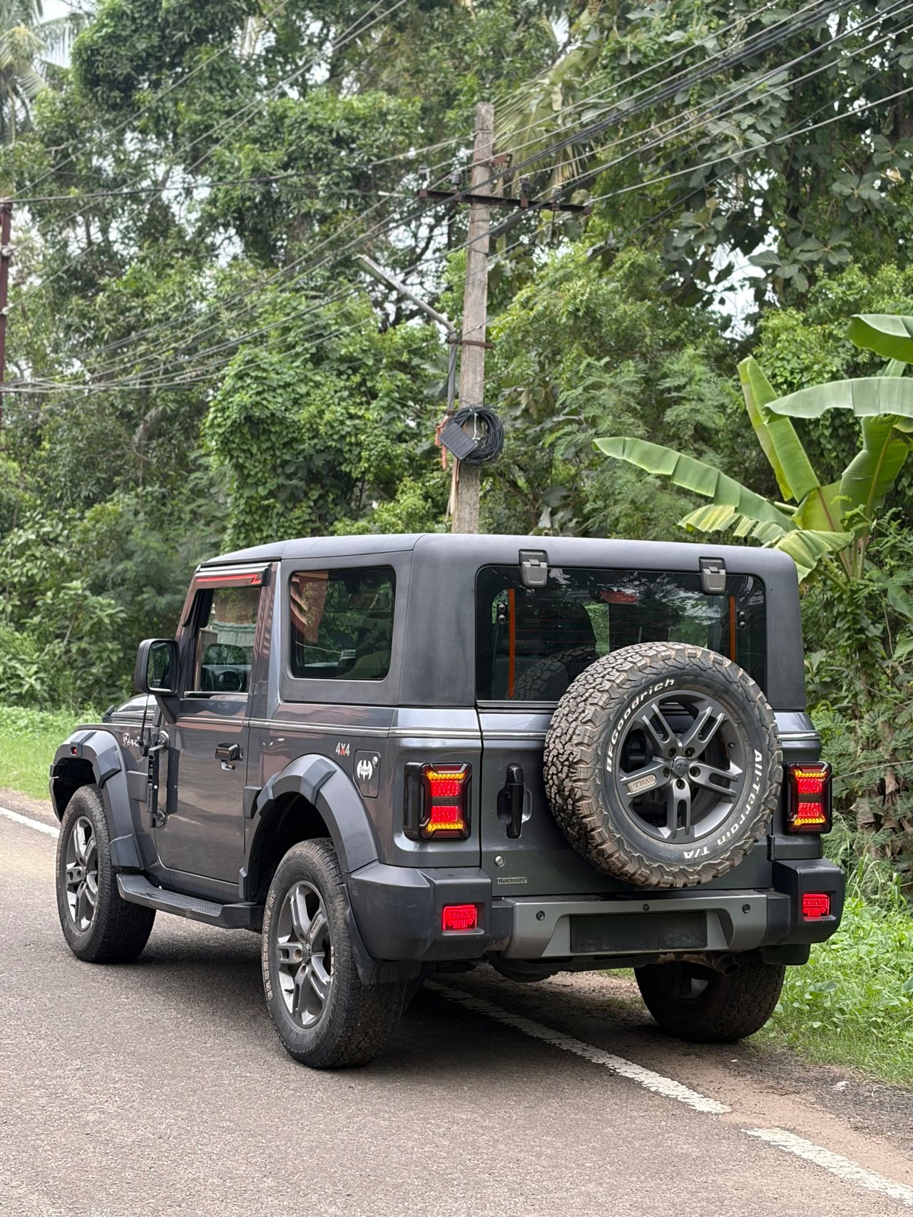 2021 Mahindra Thar 4X4 AMT, photo 2