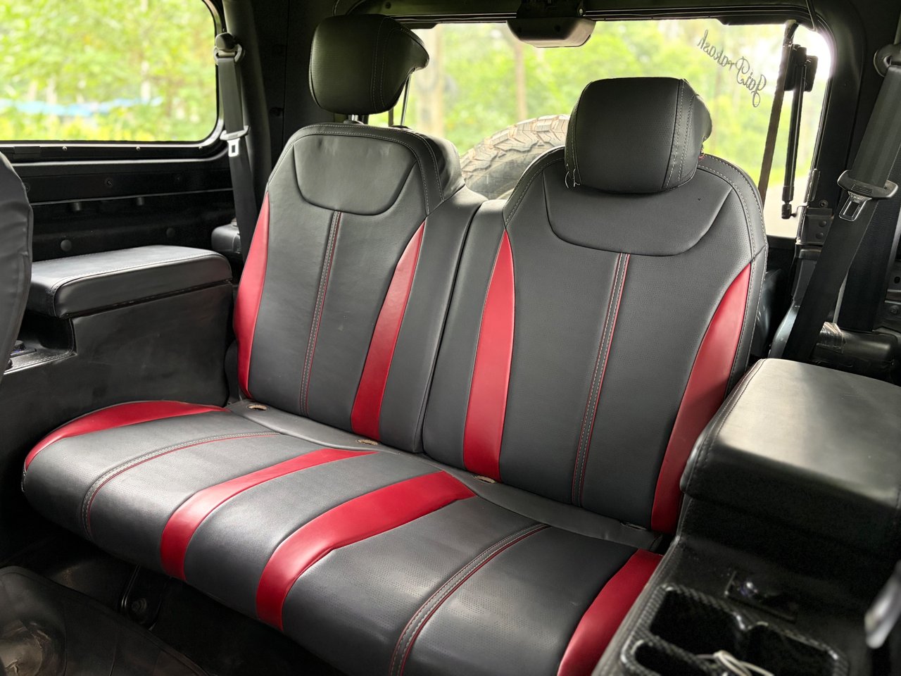 2021 Mahindra Thar 4X4 AMT, photo 10