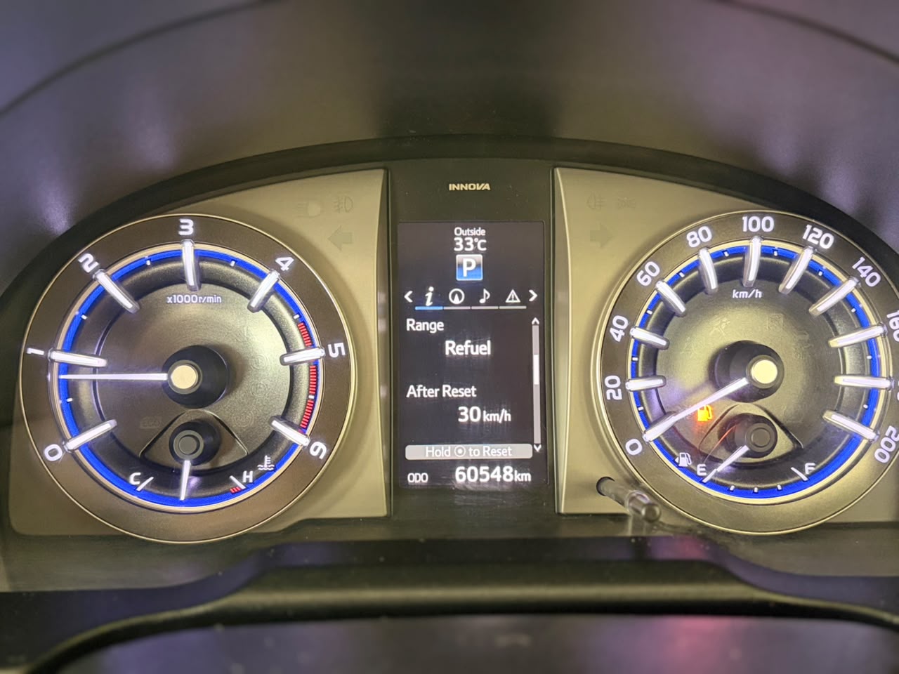 2019 Toyota Innova Crysta 2.8 Z AUTOMATIC, photo 2