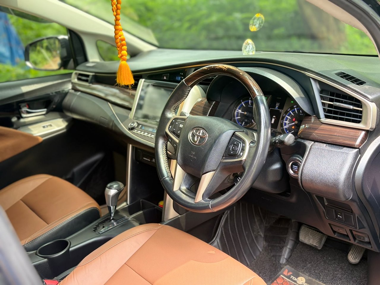 2019 Toyota Innova Crysta 2.8 Z AUTOMATIC, photo 17