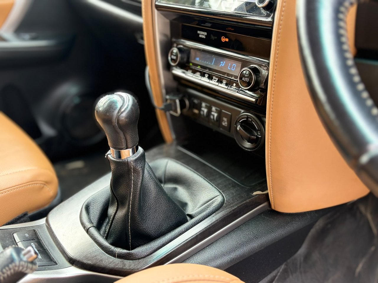 2021 Toyota Fortuner 4X4, photo 10