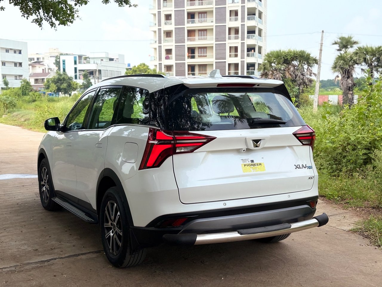 2024 Mahindra Xuv700 AX7 AUTOMATIC, photo 4
