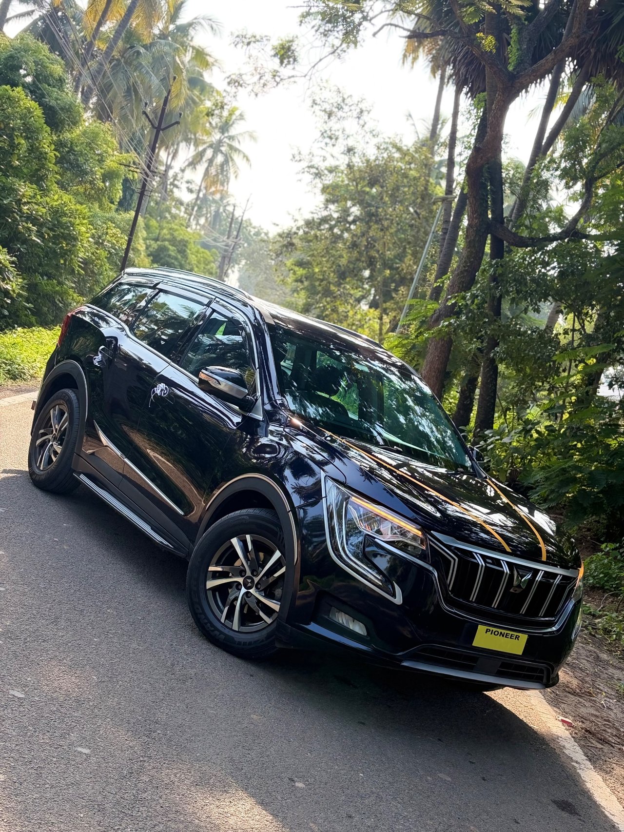 2024 Mahindra Xuv700 AX5, photo 1