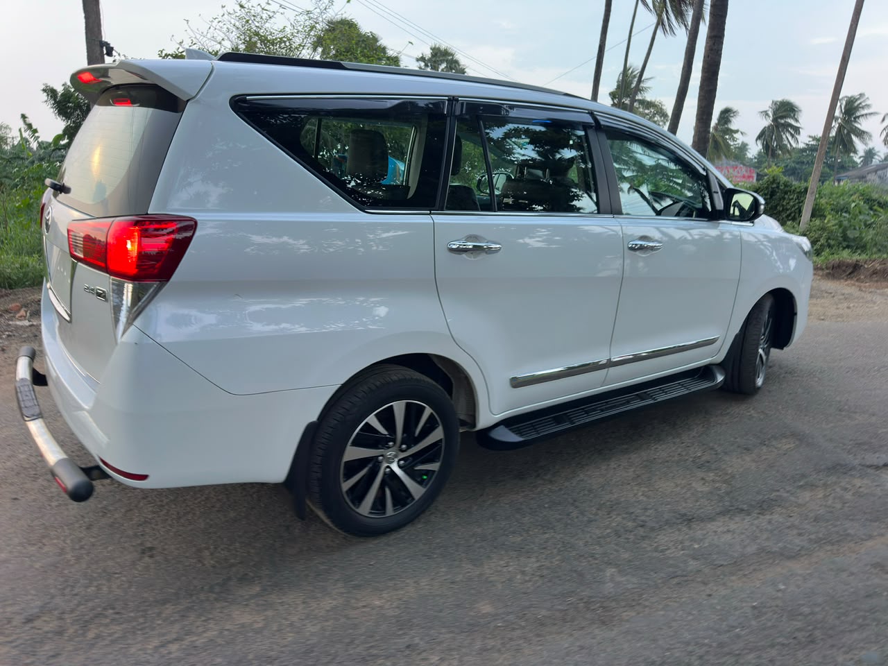 2024 Toyota Innova Crysta 2.4 Z, photo 3