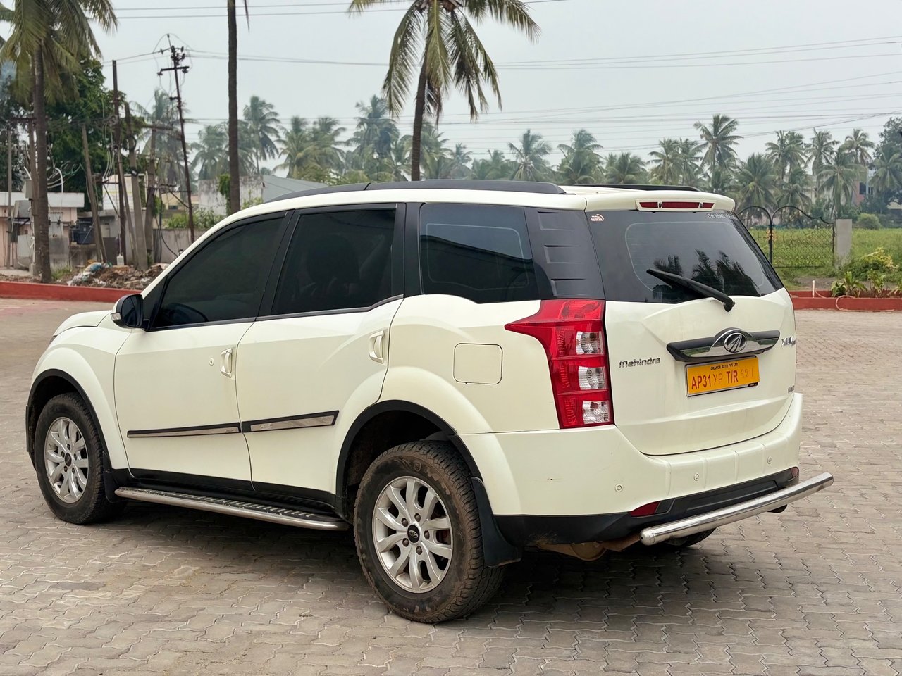 2017 Mahindra Xuv500 W10, photo 6