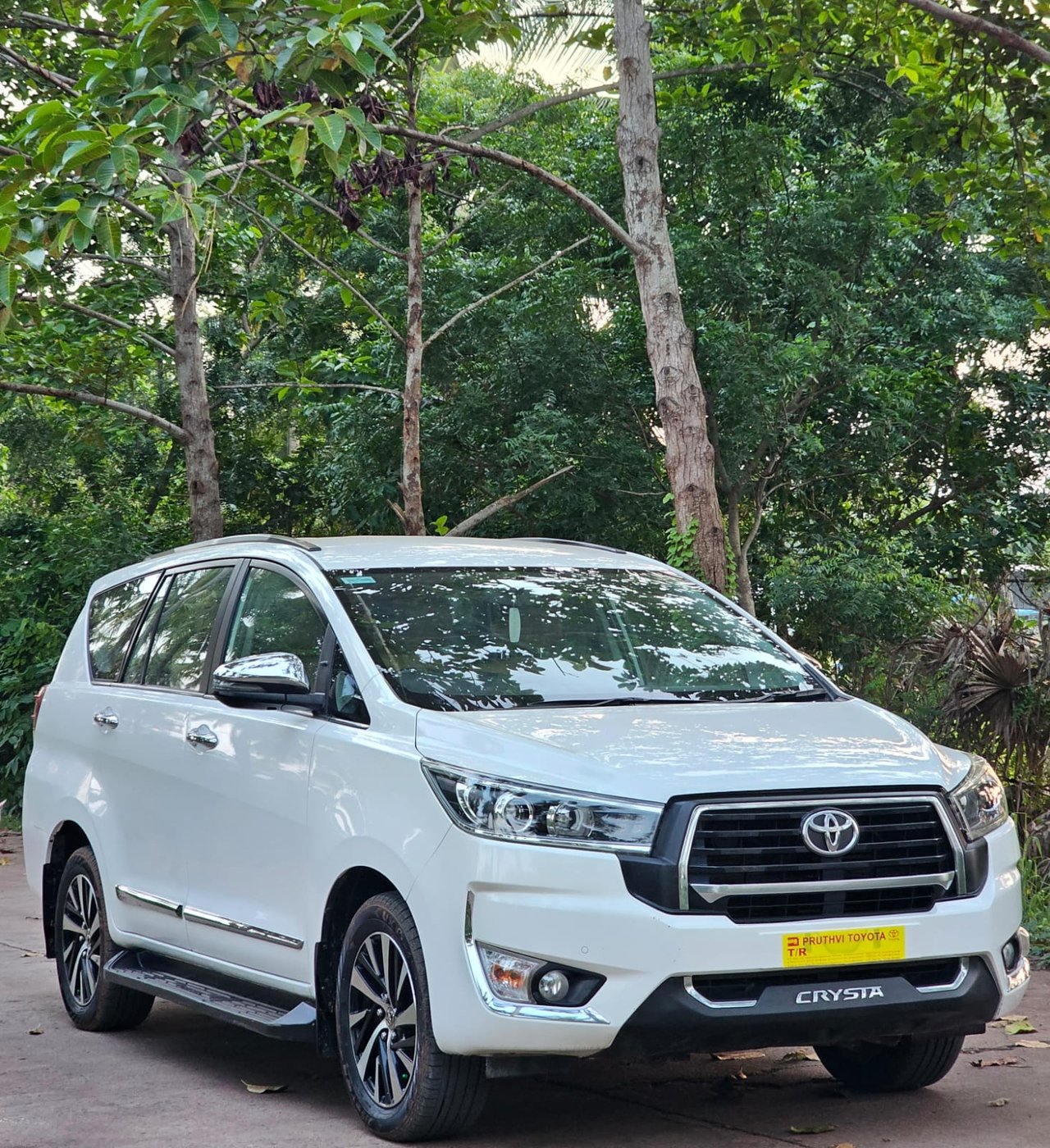2023 Toyota Innova Crysta 2.4 Z, photo 1