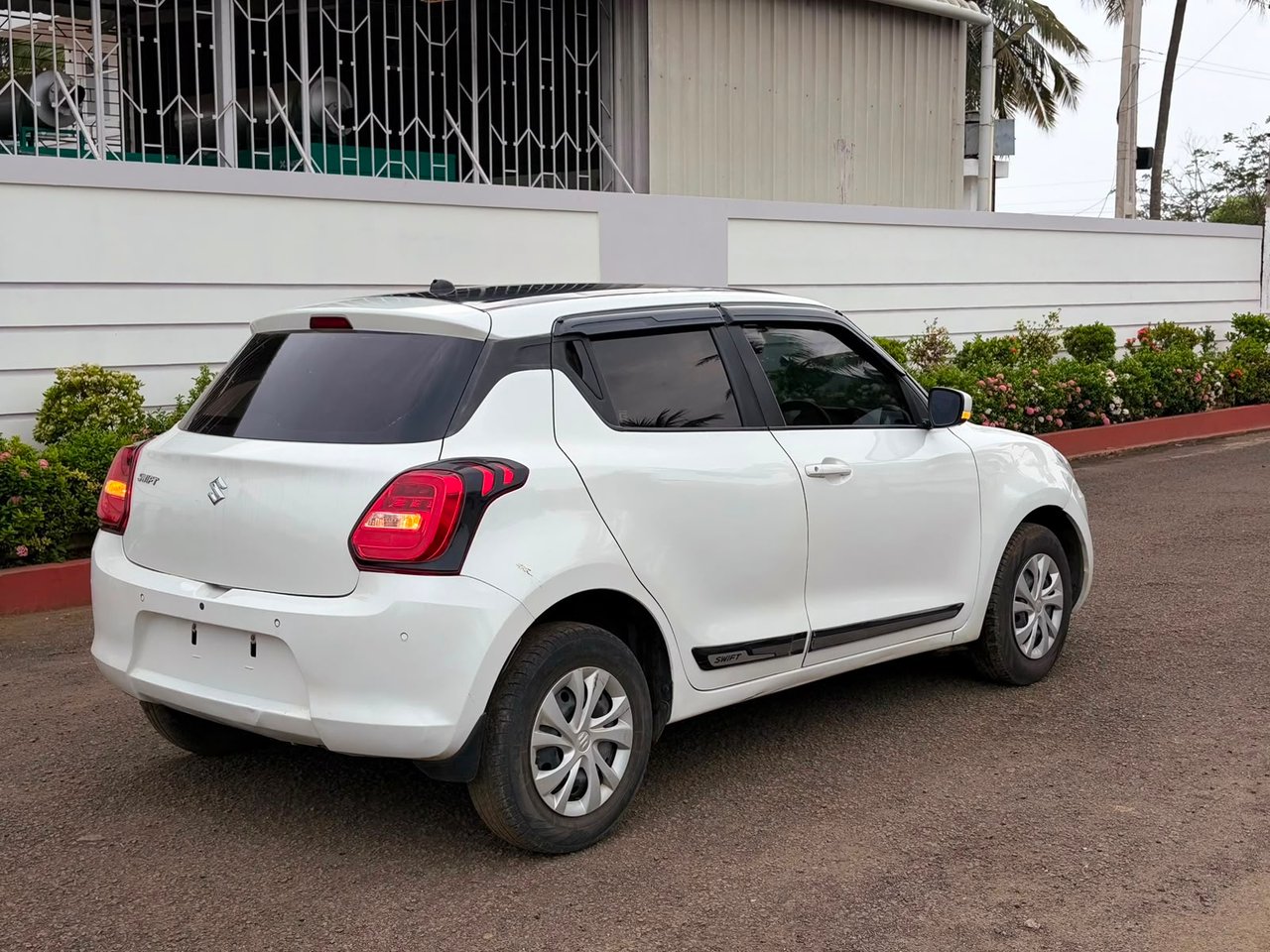 2021 Maruti Suzuki Swift VXI, photo 6