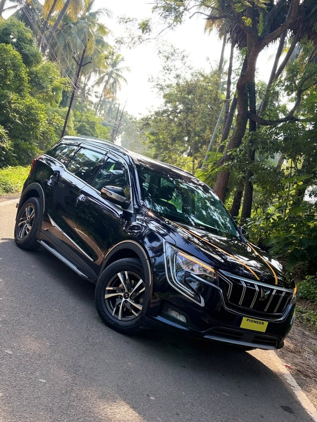 2024 Mahindra Xuv700